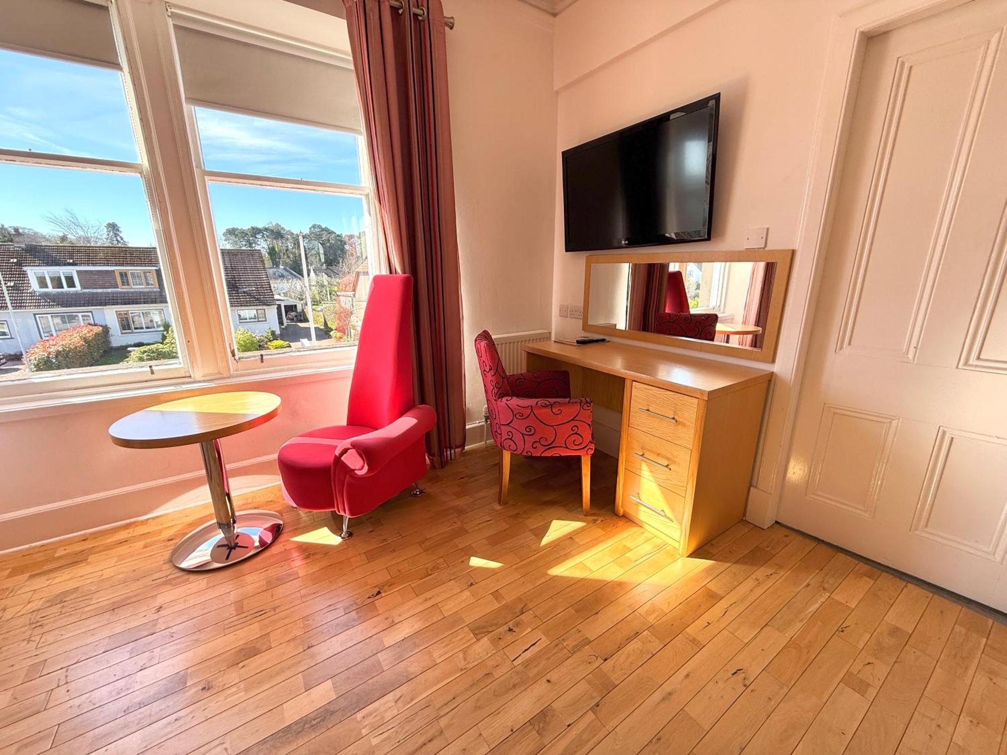 The Clubhouse Hotel Nairn Buitenkant foto
