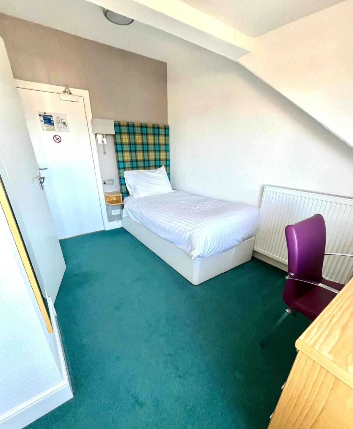 The Clubhouse Hotel Nairn Buitenkant foto
